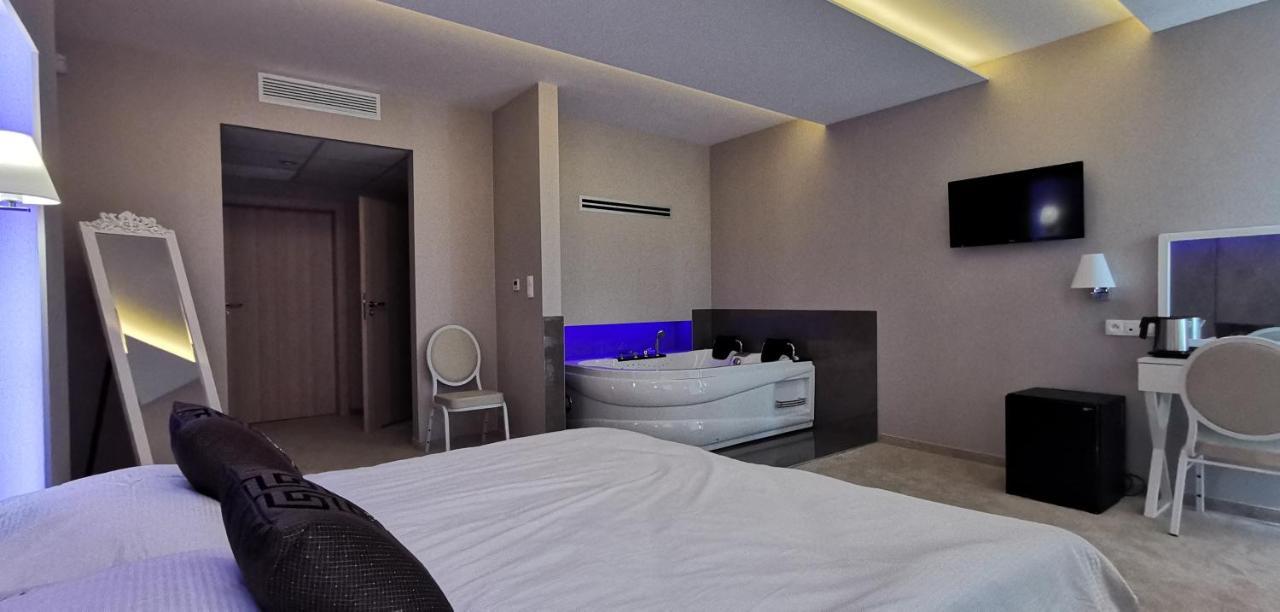 Hotel Sevilla Gold Leczeszyce Extérieur photo