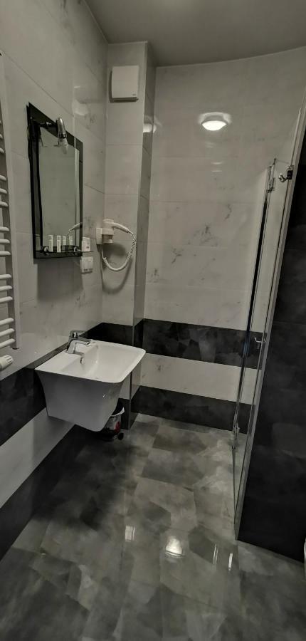 Hotel Sevilla Gold Leczeszyce Extérieur photo