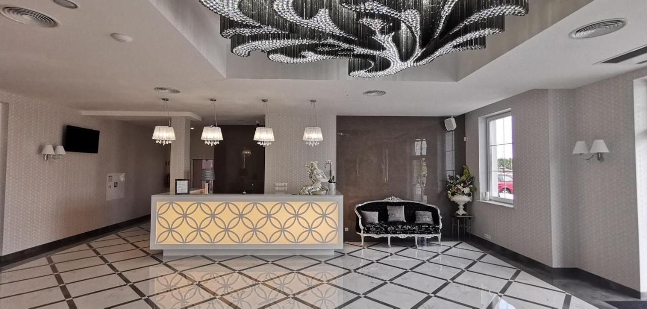 Hotel Sevilla Gold Leczeszyce Extérieur photo